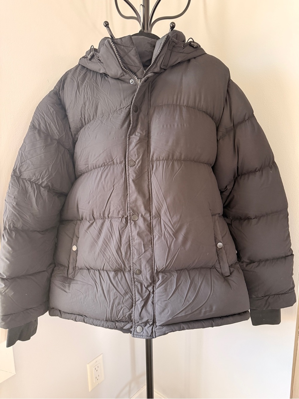 TNA The Super Puff Hooded Puffer Jacket - Black